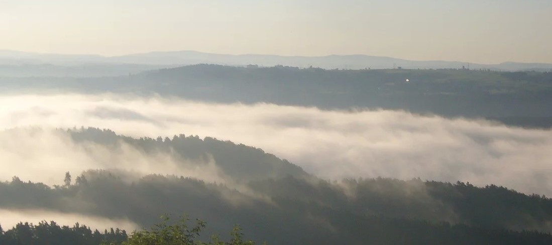 Vue du gîte sur les Gorges de la Loire et les Marches du Velay